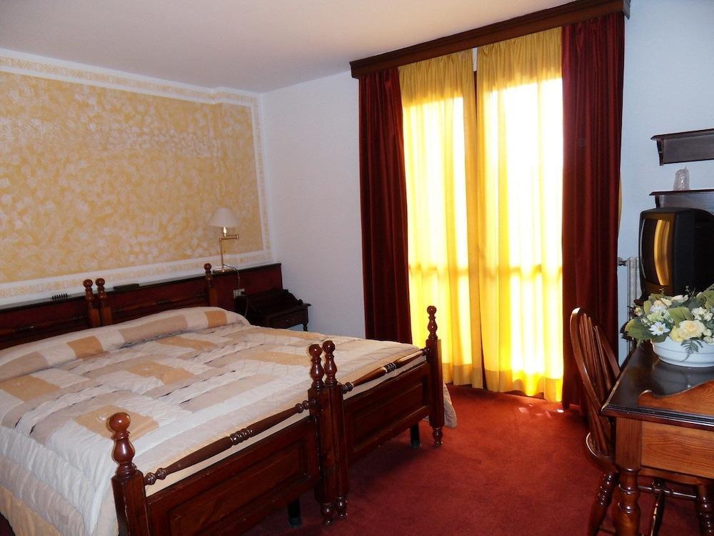 Hotel Antares Piancavallo Eksteriør billede