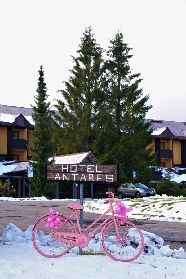Hotel Antares Piancavallo Eksteriør billede